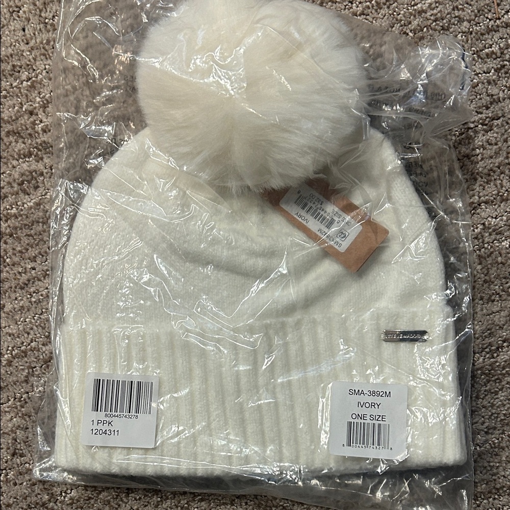 Steve Madden Ivory Knit Beanie with Pom Pom NEW